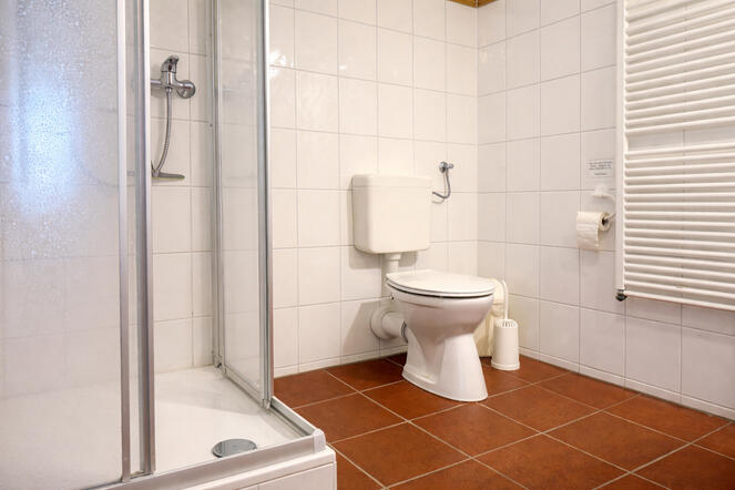 Beispiel Bad 1.OG, WC Beispiel Bad 1.OG, WC