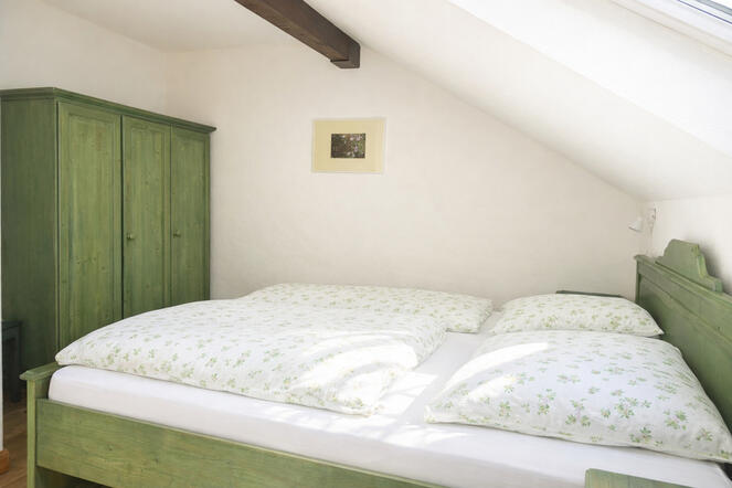 Beispiel Schlafzimmer 2.OG, Blick zum Schrank