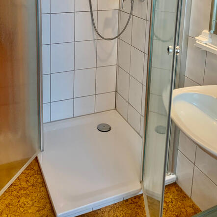 Flacher Duscheinstieg Flacher Duscheinstieg