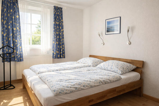 1. Schlafzimmer, Bett